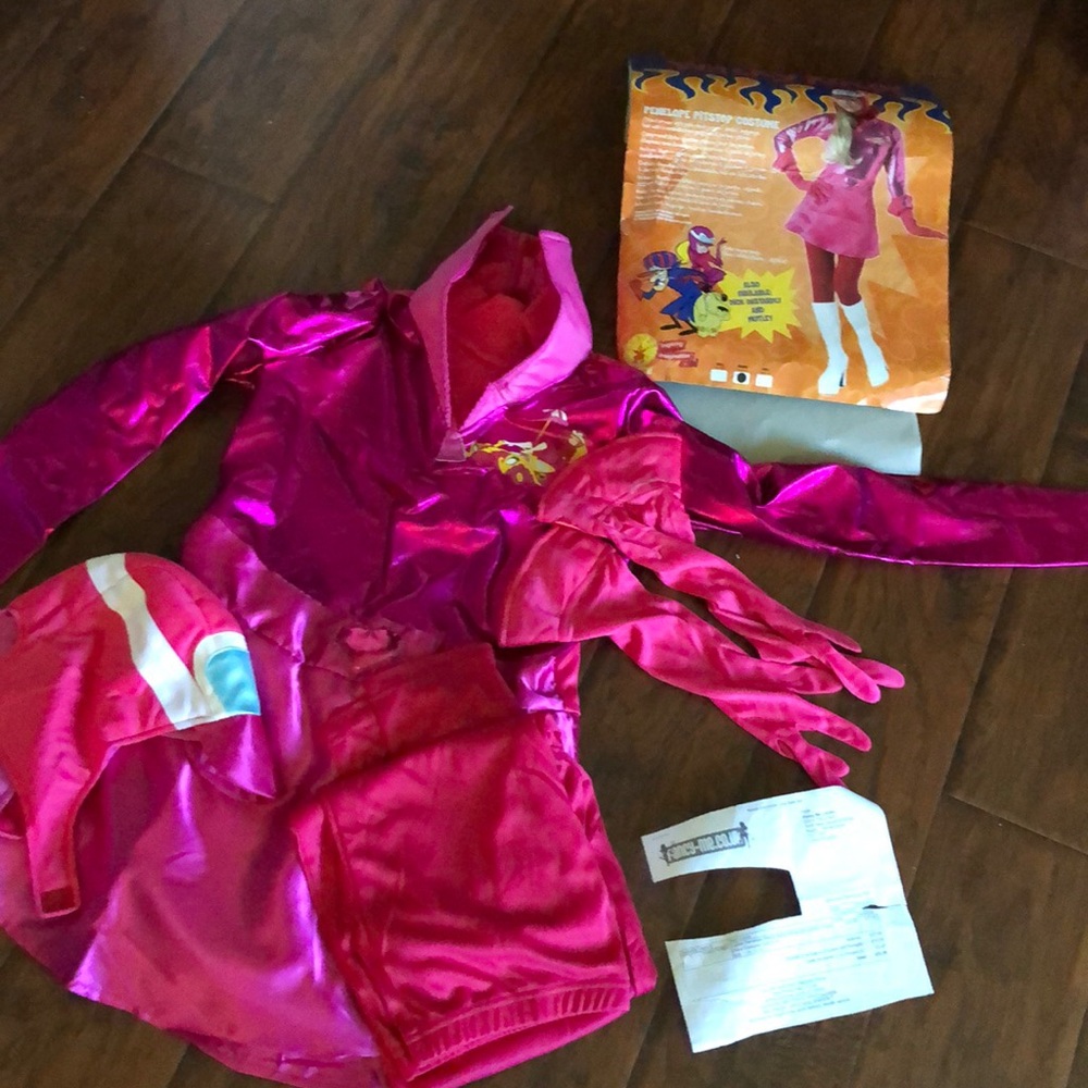 NWOT Nostalgic Penelope Pit Stop Adult Costume
